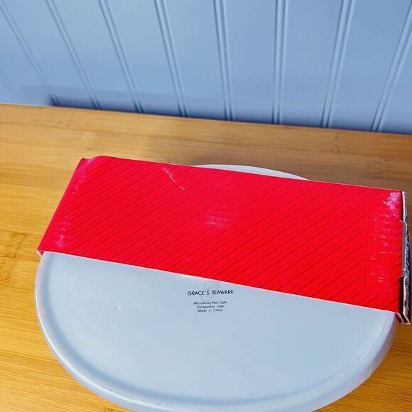 Grace Teaware Christmas Fine China Teacup & Large Saucer Plate for Cookies - Picture 4 of 7